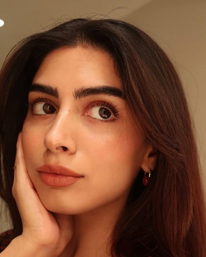 नेचुरल लाइट, सॉफ्ट वाइब्स और ख़ुशी की स्माइल