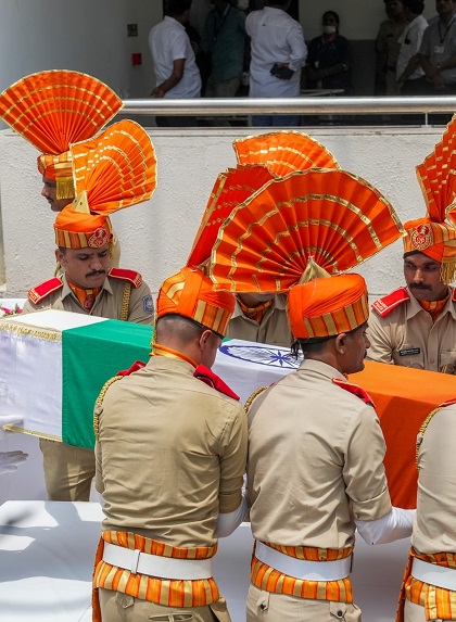 विजय रूपाणी पंचतत्व में विलीन, पूरे राज्य में शोक