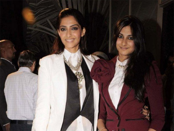 PunjabKesari, sonam kapoor image, sonam kapoor photo, rhea kapoor image, सोनम कपूर फोटो, रिया कपूर फोटो