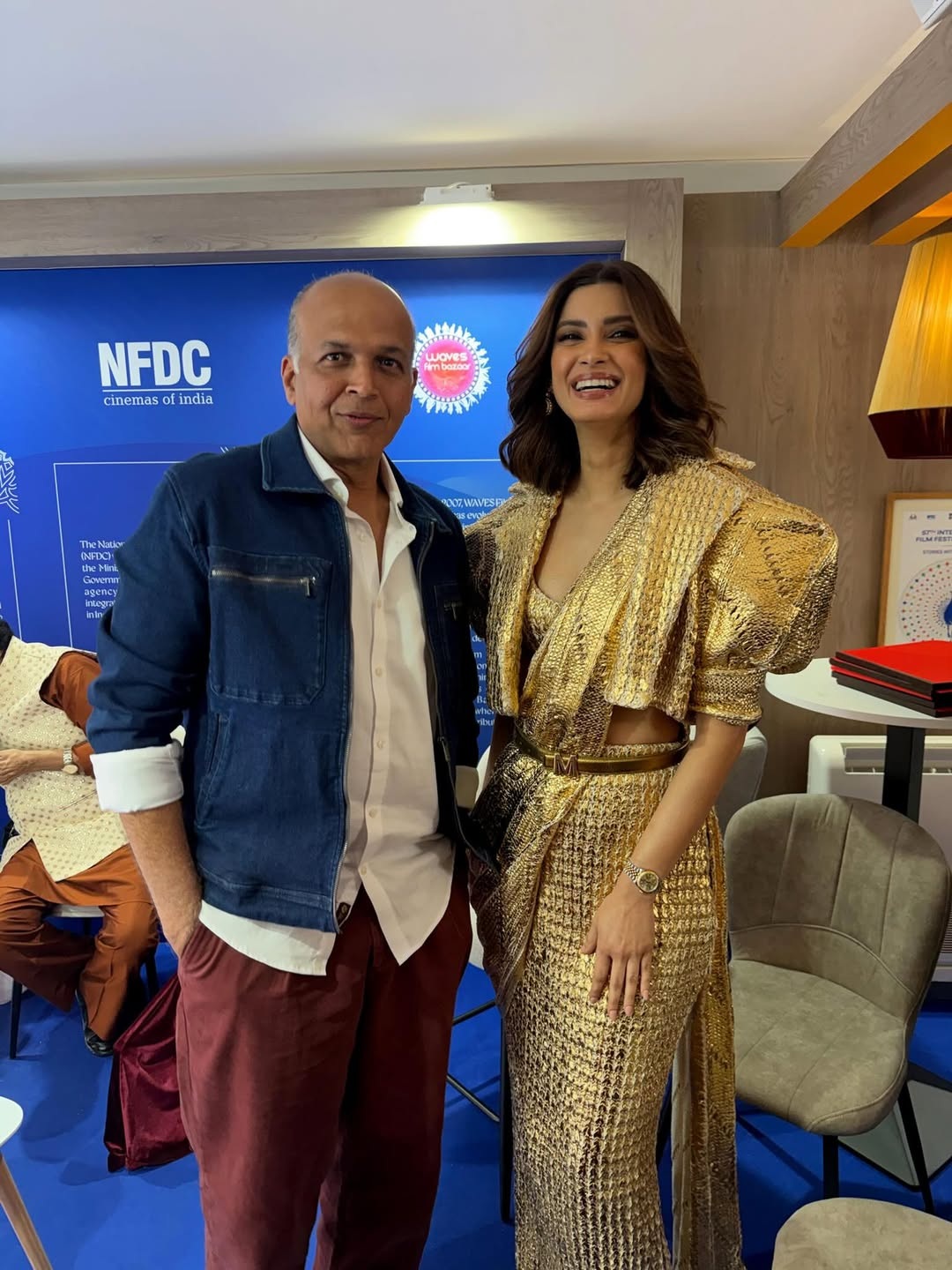 डायना पेंटी का कान्स भारत पवेलियन मेकअप उनके मनीष मल्होत्रा ​​वाले विशेष लुक के साथ खूब जच रहा था।