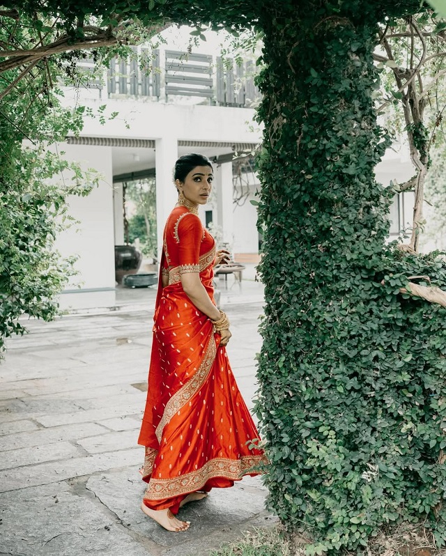 सामंथा रुथ प्रभु की लाल कांजीवरम साड़ी ने सोशल मीडिया पर मचाया तहलका