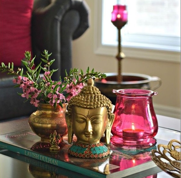 मगर, क्या आप जानते हैं कि बुद्ध की हर मुद्रा का एक अलग महत्व होता है।