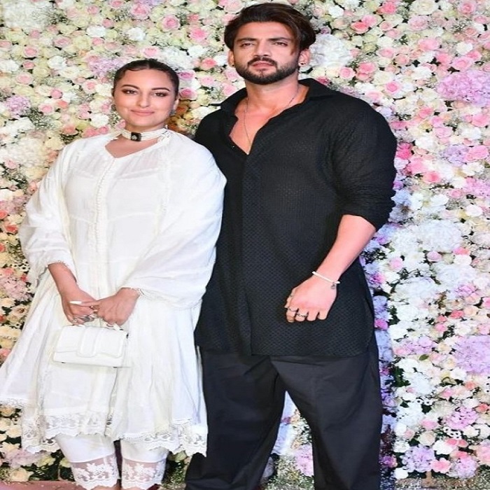 रुमर्ड ब्वॉयफ्रेंड संग पार्टी में पहुंची सोनाक्षी