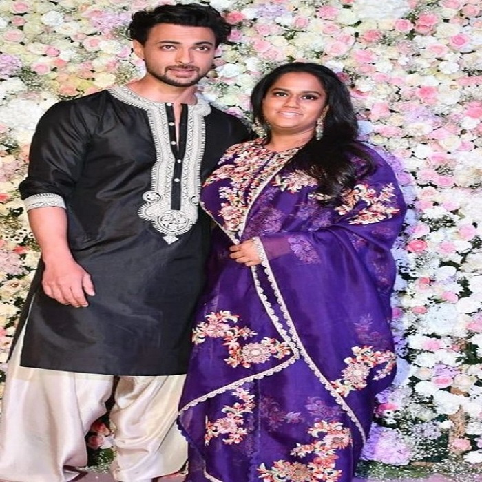 ट्रैडिशनल लुक में नजर आई अर्पिता खान