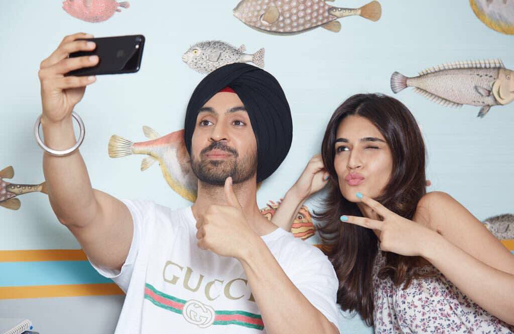 PunjabKesari,kriti sanon image, diljit dosanjh image, कृति सैनॉन इमेज, दिलजीत दोसांझ इमेज