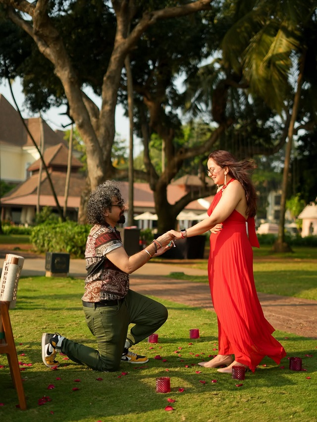 रूपल त्यागी की सगाई! बॉयफ्रेंड ने घुटनों पर बैठकर पहनाई रिंग