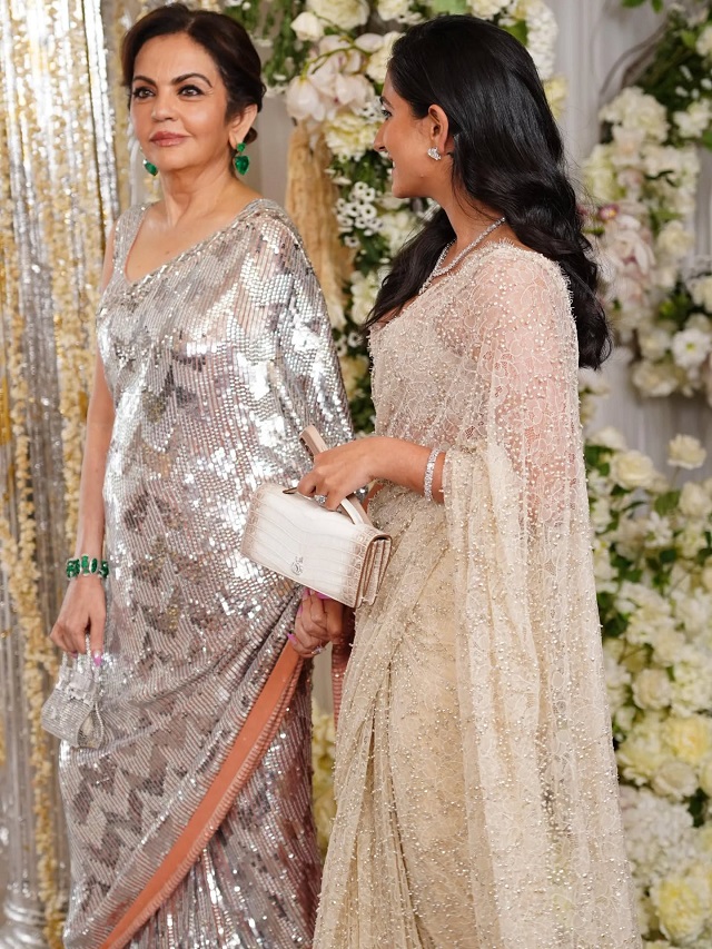 सास-बहू का स्टनिंग Saree Look