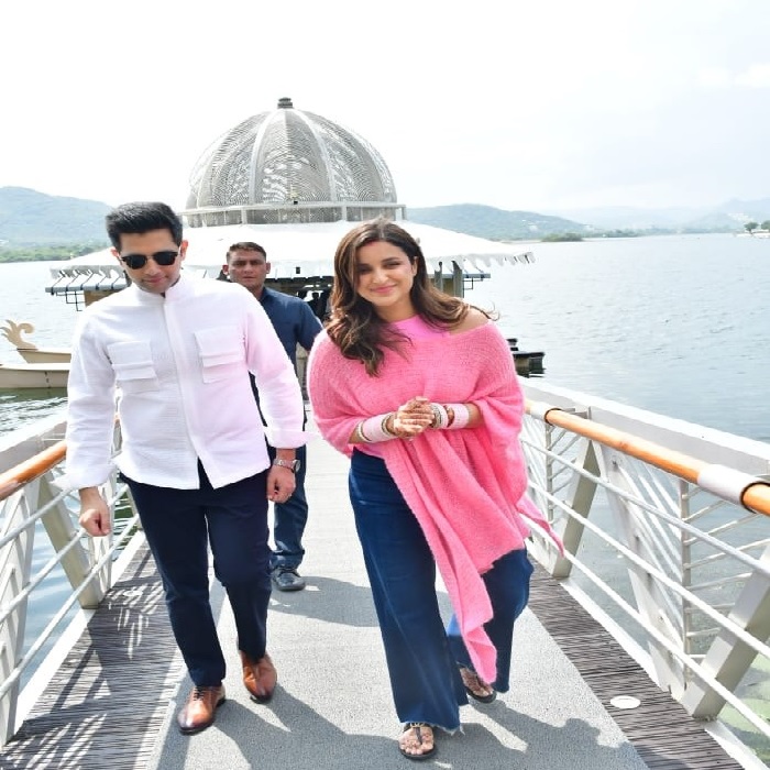 सिंपल लुक में परिणीति पर आया फैंस का दिल