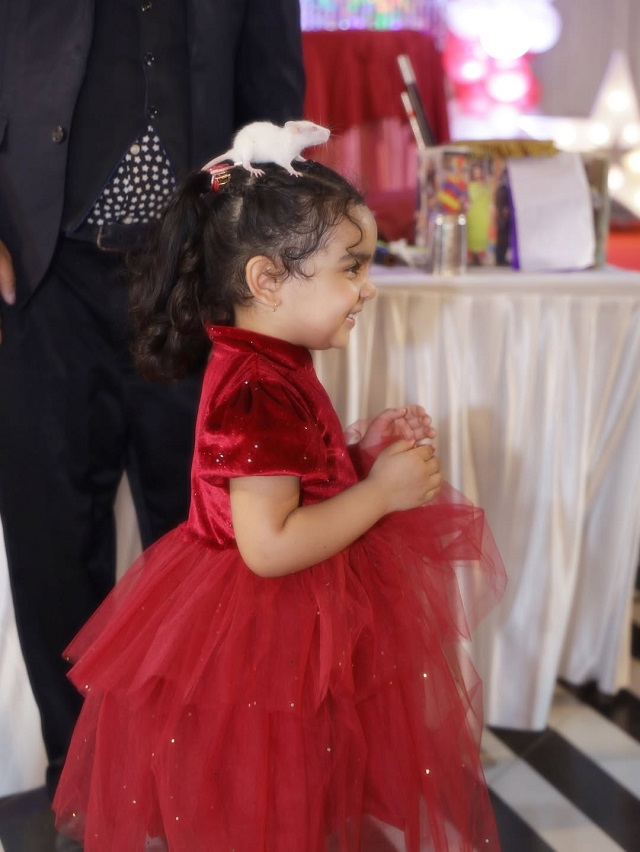 मम्मी-पापा की परी दिविशा का क्यूट बर्थडे सेलिब्रेशन!