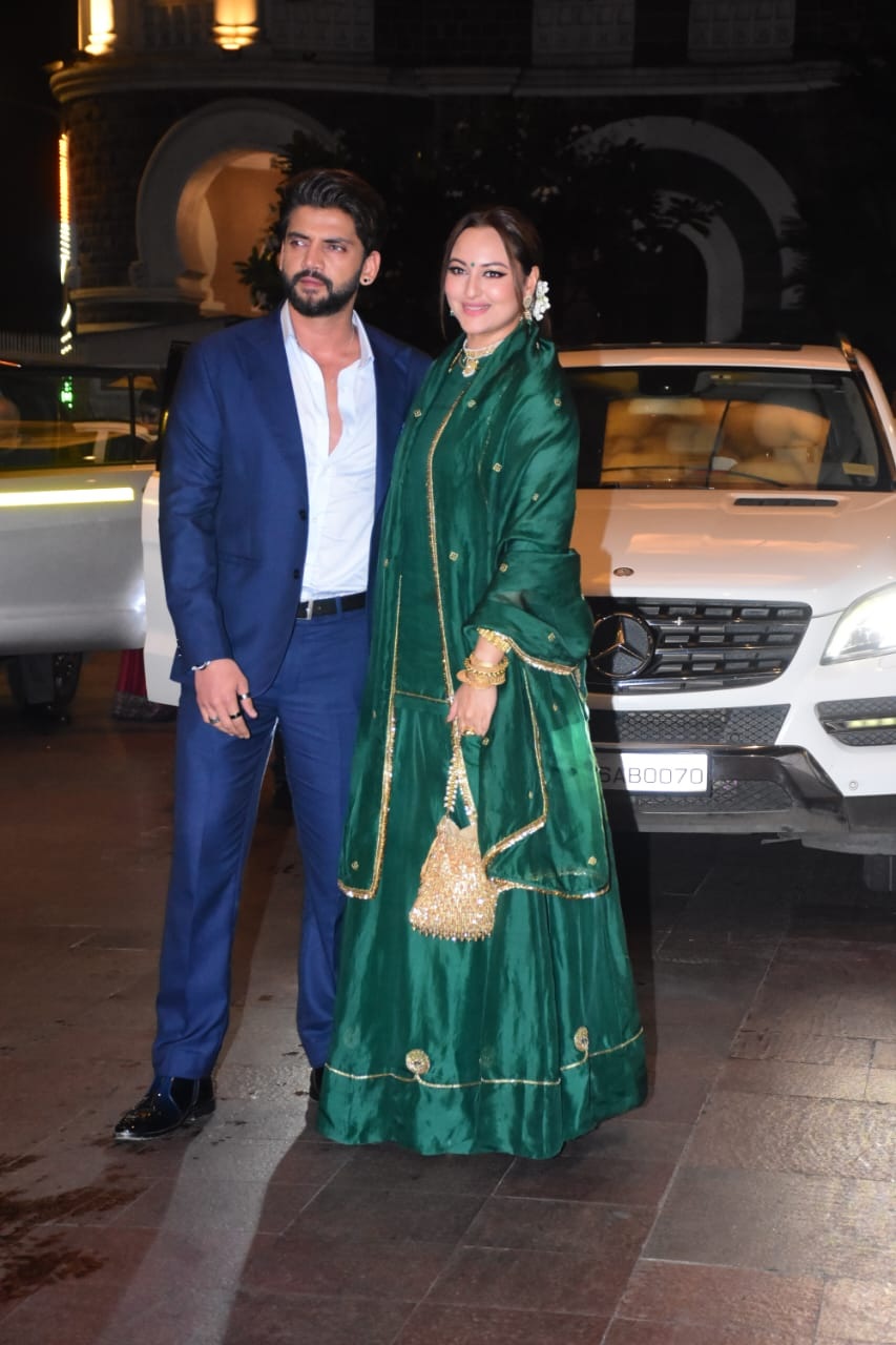 ब्वॉयफ्रैंड जाहिर इकबाल संग नजर आई सोनाक्षी