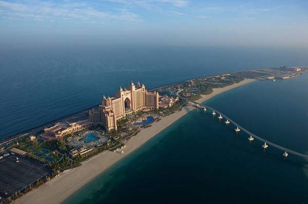 बह त ख बस रत ह द बई क अटल ट स द प म र ज र ट Atlantis The Palm Resort In Dubai Nari Punjab Kesari