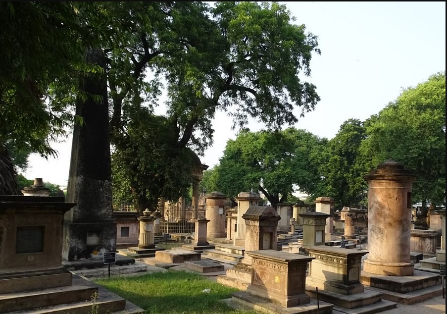 सिविल लाइंस ग्रेव यार्ड