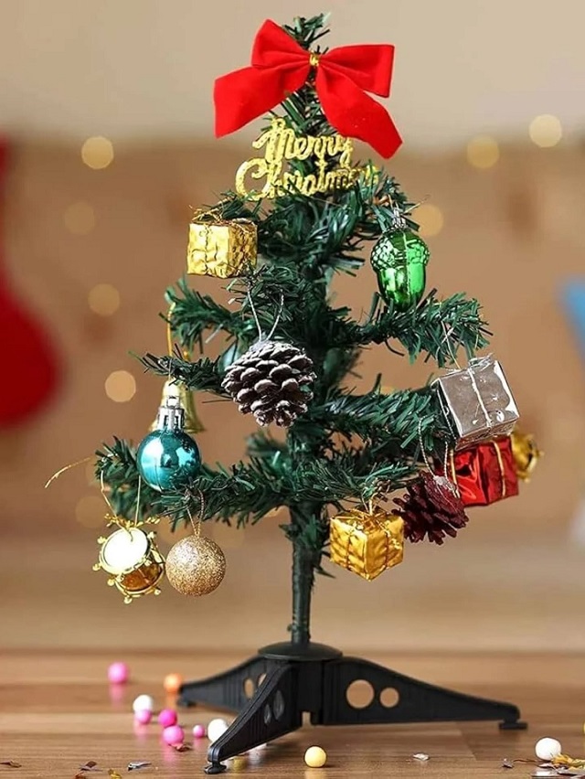 DIY! घर पर ही करें Kids-Friendly Christmas Crafting