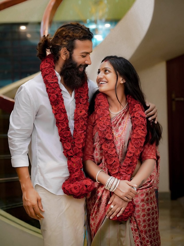 मोनालिसा ने मुस्लिम बॉयफ्रेंड से की शादी