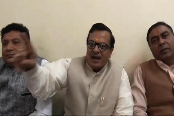 भाजपा नेता का विवादित बयान, कहा-मुलायम सिंह के डीएनए में है दोष भाजपा नेता का विवादित बयान, कहा-मुलायम सिंह के डीएनए में है दोष