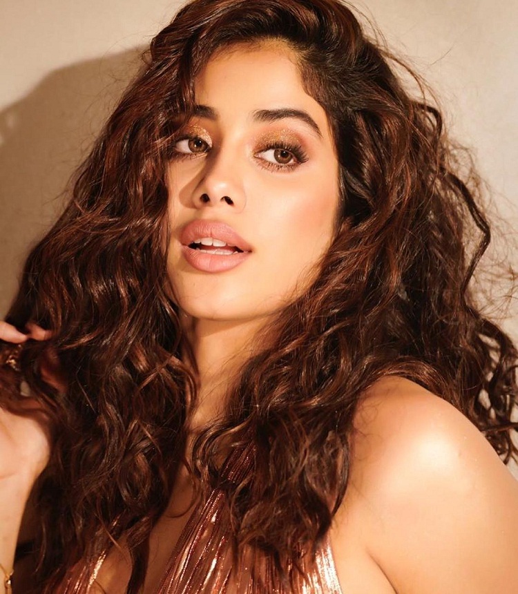 Bollywood Tadka,Janhvi Kapoor images,Janhvi Kapoor photo, Janhvi Kapoor picture