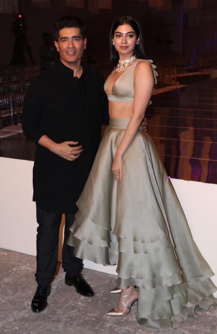 Bollywood Tadka,खुशी कपूर इमेज,खुशी कपूर फोटो,खुशी कपूर पिक्चर
