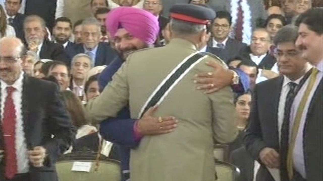 PunjabKesari,Navjot Sidhu,Pakistan