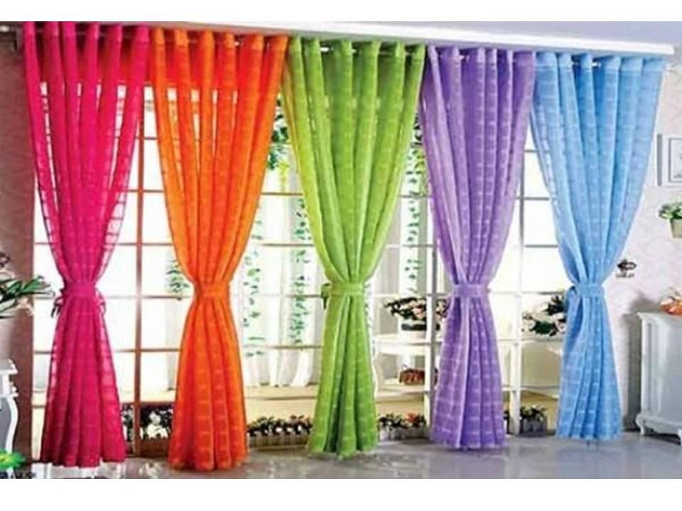 Vastu Tips For Curtain घर के पर्दो का इस तरह करें चुनाव, खुशियां