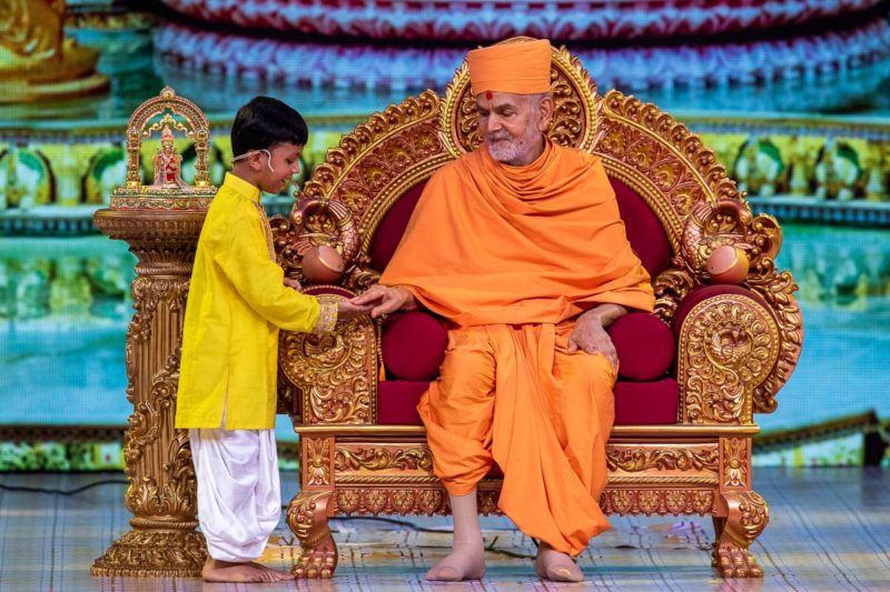 PunjabKesari, Pramukh Swami Maharajs 100th Janma Jayanti Celebration, Pramukh Swami Maharajs 100 Janmjayanti Mahotsav