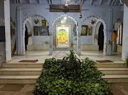 PunjabKesari Mirabai Mandir Vrindavan