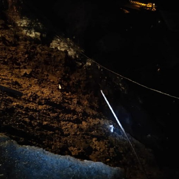 IGMC के पास भारी Landslide, मलबे में दबे 3 लोगों का हुआ रेस्क्यू IGMC के पास भारी Landslide, मलबे में दबे 3 लोगों का हुआ रेस्क्यू