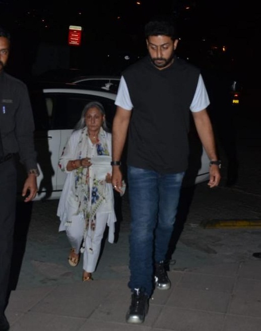 Bollywood Tadka,अभिषेक बच्चन इमेज,अभिषेक बच्चन फोटो,अभिषेक बच्चन पिक्चर, जया बच्चन इमेज,जया बच्चन फोटो,जया पिक्चर,