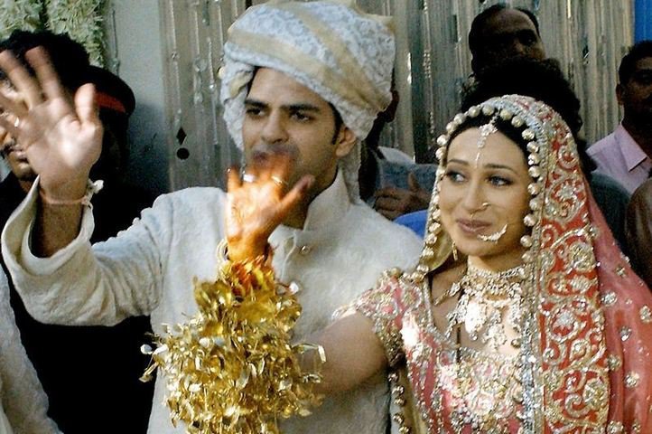 PunjabKesari, Karisma kapoor marriage pic