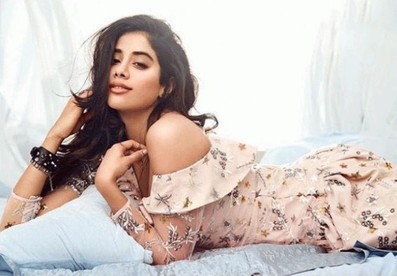 PunjabKesari, Janhvi Kapoor Image, जाह्नवी का ब्यूटी सीक्रेट इमेज, जाह्नवी की खूबसूरती का राज इमेज