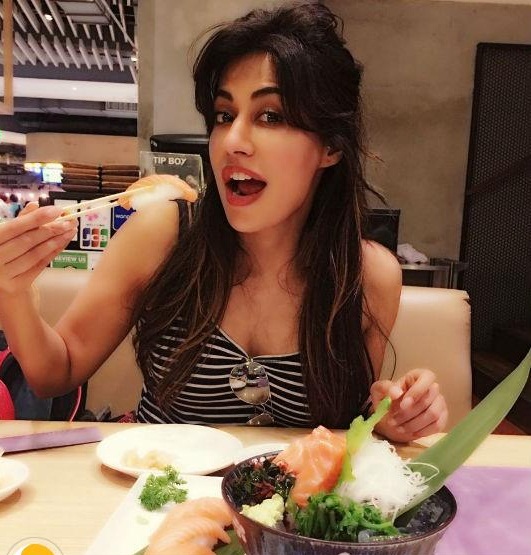 PunjabKesari, Chitrangada Singh image, Workout Routine Image, Chitrangada Singh Fitness Tips Image