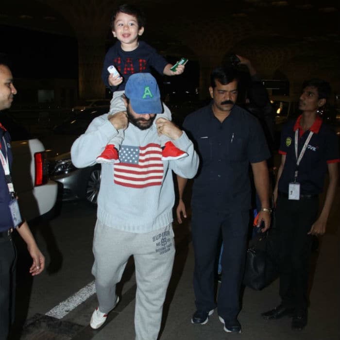 PunjabKesari, taimur with parents