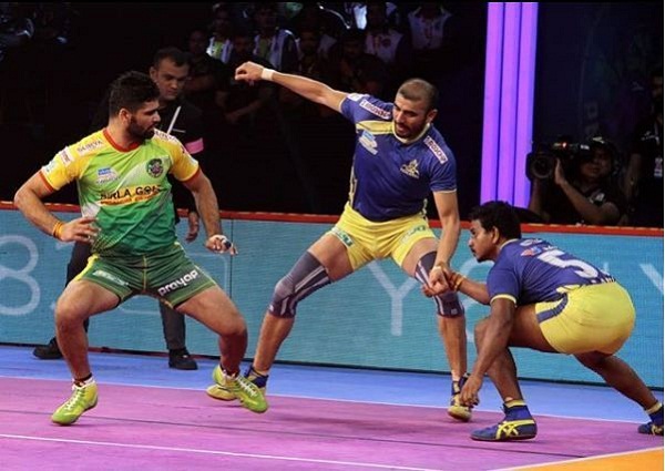 sports news, kabaddi news hindi, Pro kabaddi league 2018, Patna Pirates, defeats, Tamil Thulawaj, 45-27