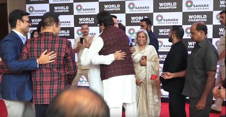 Bollywood Tadka,अमिताभ बच्चन इमेज,अमिताभ बच्चन फोटो,अमिताभ बच्चन पिक्चर, अभिषेक बच्चन इमेज,अभिषेक बच्चन फोटो,अभिषेक बच्चन पिक्चर,विवेक ओबेरॉय इमेज,विवेक ओबेरॉय फोटो,विवेक ओबेरॉय पिक्चर
