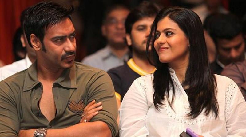 PunjabKesari, kajol and ajay