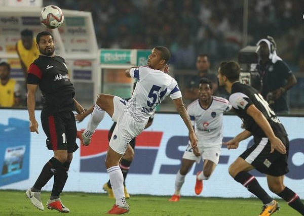 Delhi Dynamos FC, NorthEast United FC, ISL, Football, Football News in hindi, दिल्ली को हराकर नार्थईस्ट ने ISL में शीर्ष स्थान हासिल किया