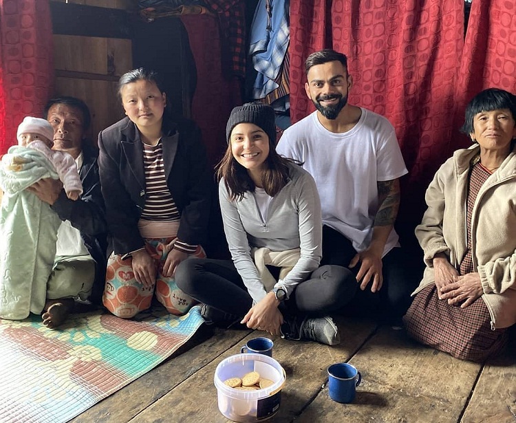 Bollywood Tadka,virat kohli image, virat kohli photo, virat kohli pictures, anushka sharma image, anushka sharma photo,anushka sharma pictures,