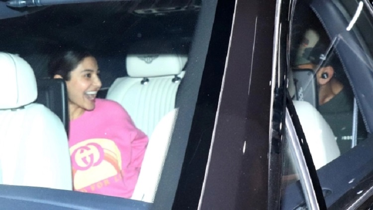 Bollywood Tadka,virat kohli image,virat kohli photo, virat kohli pictures, anushka sharma image, anushka sharma photo, anushka sharma pictures