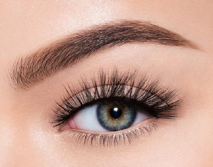 पलकों को लंबा करने के लिए ट्राई करें इनमें से कोई 1 उपाय - use these tips  to make long eyelashes-mobile