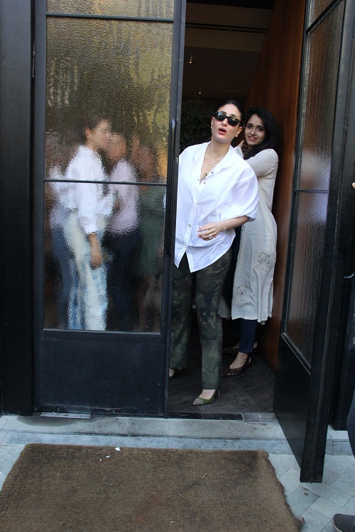 Bollywood Tadka, Kareena Kapoor Images, Kareena Kapoor Pictures, Kareena Kapoor Photos