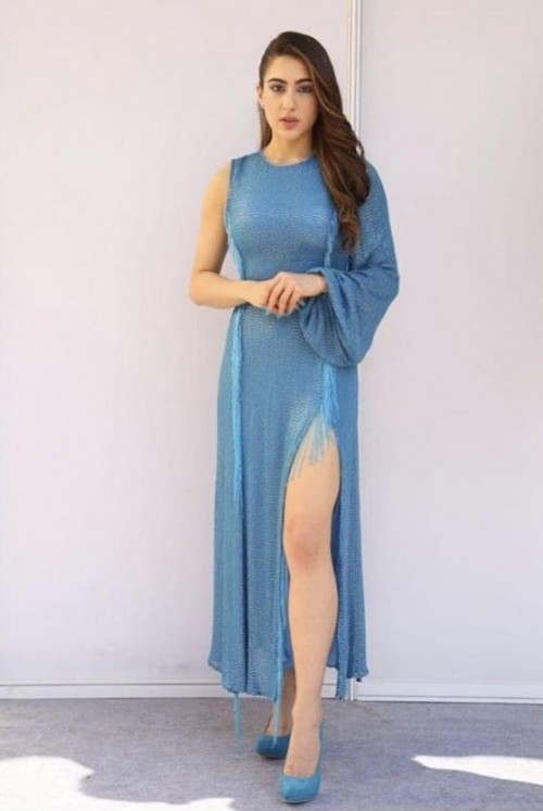 PunjabKesari, Sara Ali khan image,Short Dress Designs image, शार्ट ड्रेस डिज़ाइन इमेज 