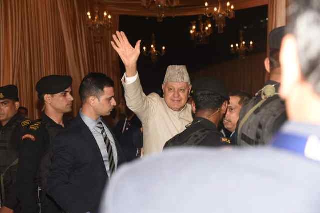 Bollywood Tadka, ईशा अंबानी इमेज, आनंद पीरामल इमेज, मुकेश अंबानी इमेज, नीता अंबानी इमेज, बॉलीवुड स्टार्स इमेज