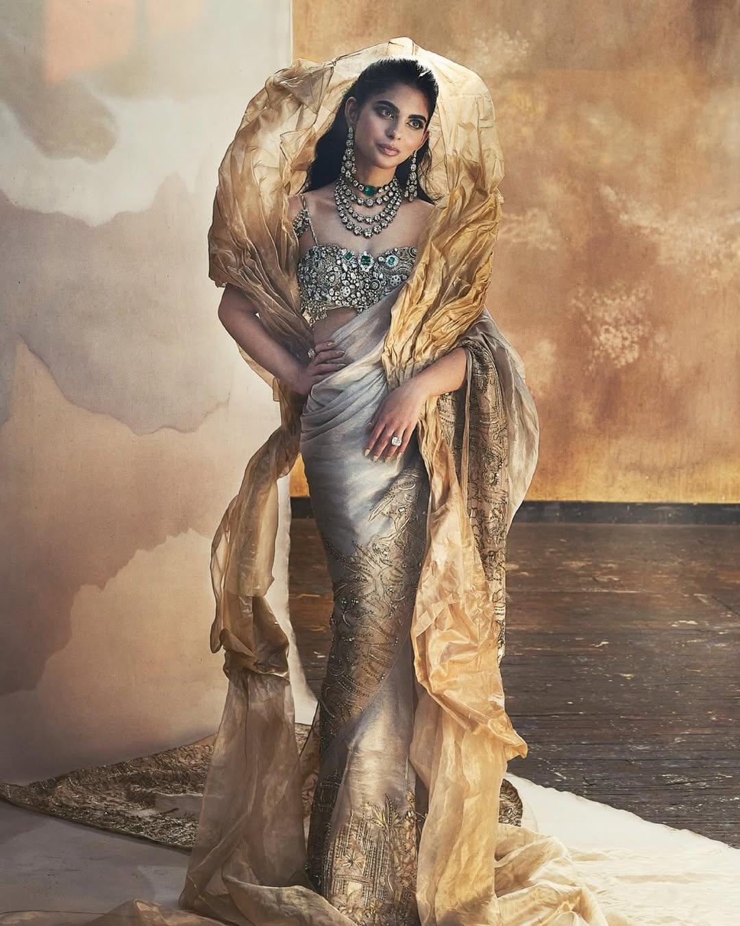  Isha Ambani Met Gala