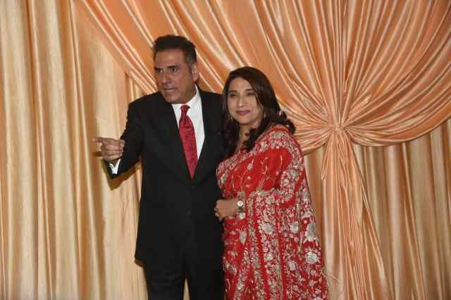 Bollywood Tadka, ईशा अंबानी इमेज, आनंद पीरामल इमेज, मुकेश अंबानी इमेज, नीता अंबानी इमेज, बॉलीवुड स्टार्स इमेज