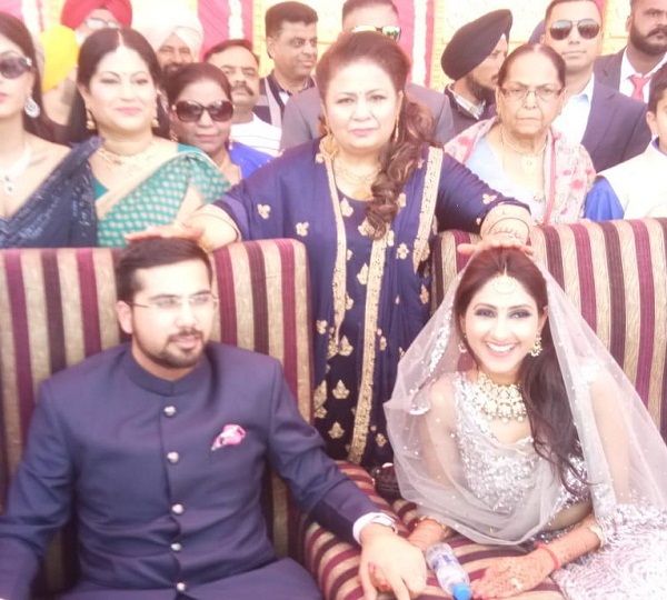 PunjabKesari, Thousands gathered at MLA Angads Reception Party