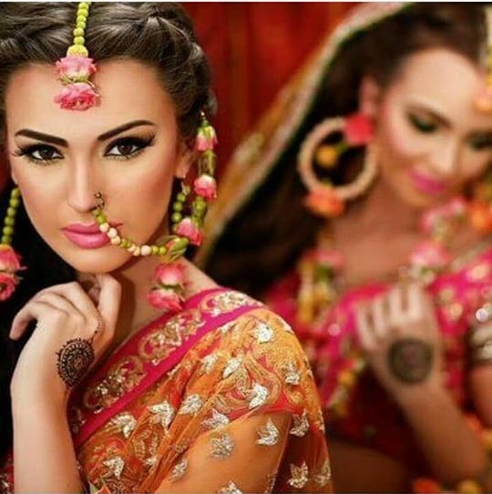 PunjabKesari, फ्लोरल नथ इमेज,फ्लोरल ज्वेलरी डिज़ाइन इमेज, Floral Nath Design Image