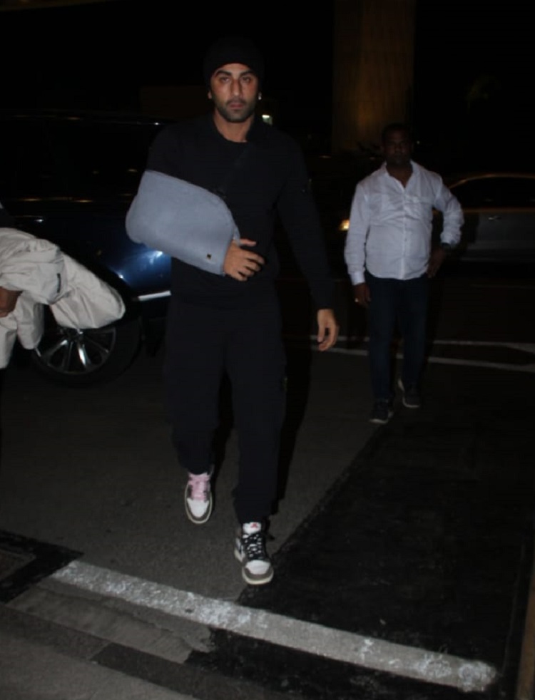 Bollywood Tadka,Alia Bhatt image, Alia Bhatt photo, Alia Bhatt pictures,Ranbir Kapoor image, Ranbir Kapoor photo,Ranbir Kapoor pictures