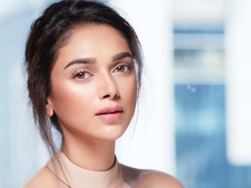 PunjabKesari, Aditi Rao Hydari Image, Bollywood Actress Image, Bollywood Actress Beauty Secret Image