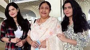 Zareen Khan Mother Death