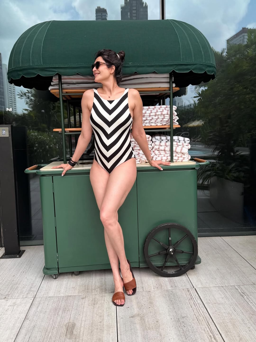  Karishma Tanna 