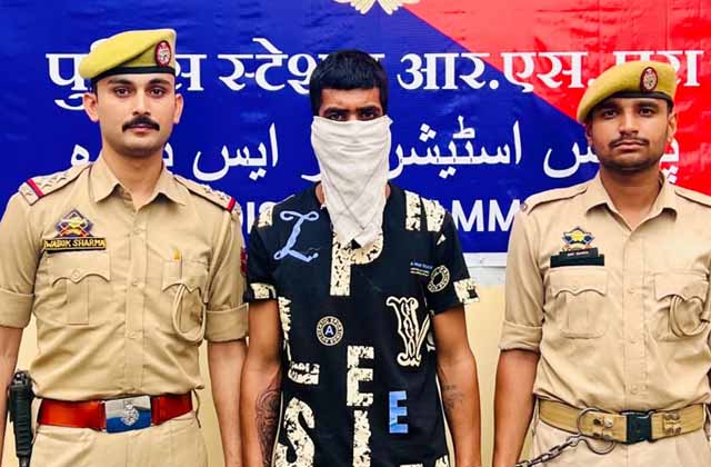 PunjabKesari, RS Pura police arrest 3 gangsters